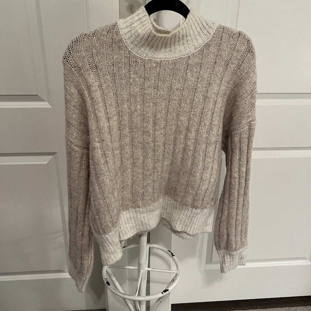 Tan / Cream Sweater